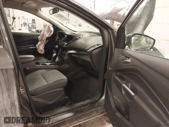 2018 Ford Escape SE with VIN 1FMCU9GD8JUA53114, listed as a IAAI auction lot 41592808 with 167,659 mi miles. Bid and sale history available at carsss.com. Image 5.