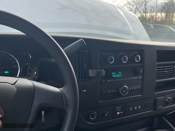 2019 Chevrolet Express Passenger LT with VIN 1GAZGPFGXK1236869, listed as a Copart auction lot 81742124 with 88,445 mi miles and Salvage Title. Bid and sale history available at carsss.com. Image 9.