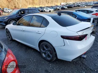 2019 Alfa Romeo Giulia Ti z VIN ZARFANBN0K7608050, wystawiony jako Copart lot #89119965 z przebiegiem 80 559 mil mil oraz Szkoda całkowita • Salvage title. Historia ofert i sprzedaży dostępna na DreamBid. Obrazek 2.