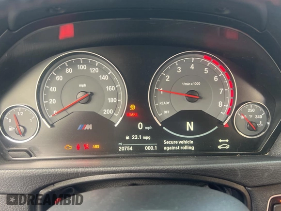2018 BMW M3 z VIN WBS8M9C55J5J78860, wystawiony jako Copart lot #55635395 z przebiegiem 20 754 mil mil oraz Szkody całkowita. Historia ofert i sprzedaży dostępna na DreamBid. Obrazek 8.