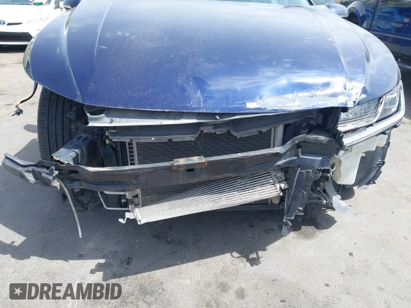 2019 Volkswagen Arteon SE с VIN WVWBR7AN3KE030990, выставлен на аукционе IAAI как лот 42130127 с пробегом 68 064 миль миль и . История ставок и продаж доступна на DreamBid. Изображение 6.
