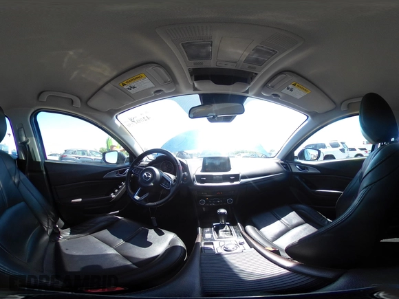 2018 Mazda 3 Touring z VIN 3MZBN1L38JM185142, wystawiony jako IAAI lot #42004450 z przebiegiem 172 096 mil mil oraz . Historia ofert i sprzedaży dostępna na DreamBid. Obrazek 20.
