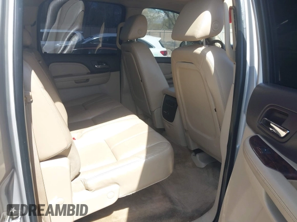 2008 GMC Sierra Denali z VIN 2GTEK638481176683, wystawiony jako IAAI lot #42003540 z przebiegiem 168 367 mil mil oraz . Historia ofert i sprzedaży dostępna na DreamBid. Obrazek 8.