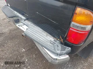 2001 Toyota Tacoma PreRunner z VIN 5TEGN92N71Z824334, wystawiony jako IAAI lot #41961884 z przebiegiem 319 125 mil mil oraz . Historia ofert i sprzedaży dostępna na DreamBid. Obrazek 6.