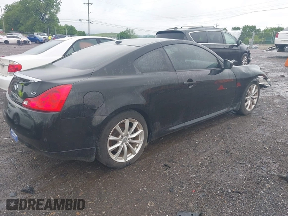 2013 Infiniti G37 IPL with VIN JN1CV6EK8DM920214, listed as a IAAI auction lot 42150055 with 107,977 mi miles. Bid and sale history available at carsss.com. Image 4.