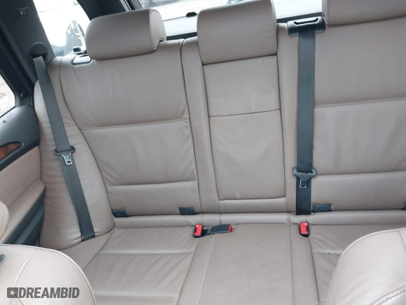 2006 BMW X5 4.4i with VIN 5UXFB53506LV22836, listed as a IAAI auction lot 41727708 with 186,084 mi miles. Bid and sale history available at carsss.com. Image 8.