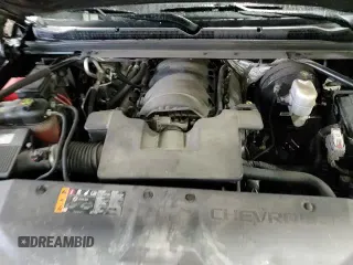 2017 Chevrolet Suburban Premier с VIN 1GNSKJKC7HR164117, выставлен на аукционе Copart как лот 60754235 с пробегом 109 915 миль миль и Списание • Salvage title. История ставок и продаж доступна на DreamBid. Изображение 16.