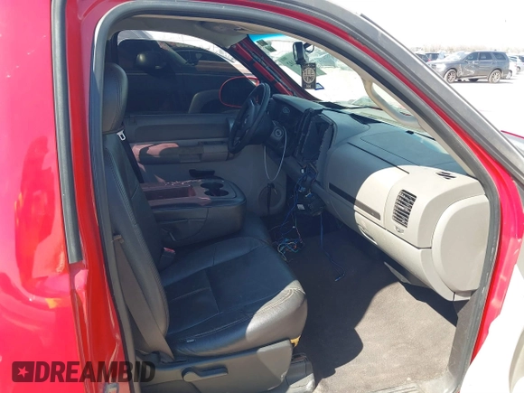 2008 Chevrolet Silverado 1500 Work Truck with VIN 1GCEC14X58Z246253, listed as a IAAI auction lot 41651102 with 167,100 mi miles. Bid and sale history available at carsss.com. Image 5.