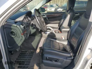 2004 Porsche Cayenne S with VIN WP1AB29P54LA76777, listed as a Copart auction lot 44341825 with 128,667 mi miles and Salvage Title. Bid and sale history available at carsss.com. Image 7.