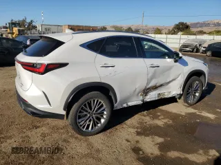 2023 Lexus NX 350h Luxury with VIN JTJHKCEZ1P5008530, listed as a Copart auction lot 77822014 with 32,615 mi miles and Salvage Title. Bid and sale history available at DreamBid. Image 3.