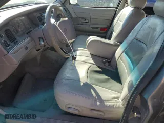 2000 Ford Crown Victoria with VIN 2FAFP73W8YX116581, listed as a Copart auction lot 42426805 with 122,218 mi miles and Salvage Title. Bid and sale history available at carsss.com. Image 7.