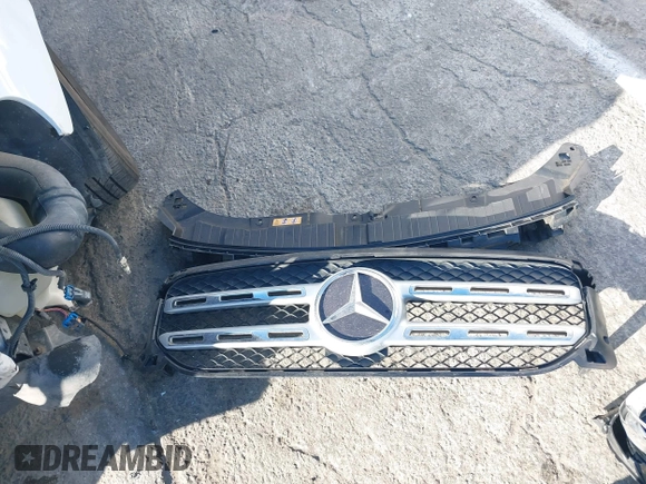 2020 Mercedes-Benz GLB with VIN W1N4M4GB2LW026128, listed as a IAAI auction lot 41847404 with 78,283 mi miles. Bid and sale history available at carsss.com. Image 20.