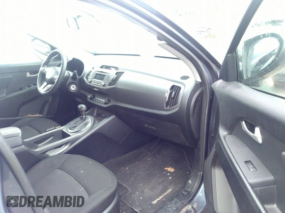 2013 Kia Sportage LX z VIN KNDPBCA20D7380903, wystawiony jako IAAI lot #42577970 z przebiegiem 112 689 mil mil oraz . Historia ofert i sprzedaży dostępna na DreamBid. Obrazek 5.
