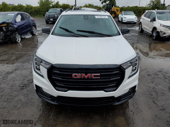 2024 GMC Terrain SLE with VIN 3GKALTEGXRL167053, listed as a Copart auction lot 88142795 with 3,917 mi miles and Non Repairable. Bid and sale history available at carsss.com. Image 5.