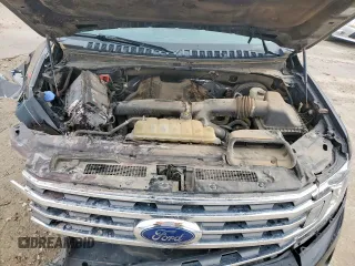 2020 Ford Expedition Max XLT z VIN 1FMJK1HT4LEB02178, wystawiony jako Copart lot #60321205 z przebiegiem 116 983 mil mil oraz Szkoda całkowita • Salvage title. Historia ofert i sprzedaży dostępna na DreamBid. Obrazek 12.