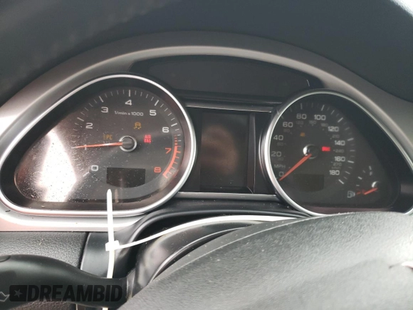 2014 Audi Q7 3.0T Premium Plus with VIN WA1LGAFE4ED005861, listed as a Copart auction lot 45318915 with 0 mi miles and Salvage Title. Bid and sale history available at carsss.com. Image 9.