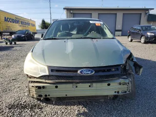 2008 Ford Focus SE z VIN 1FAHP33N08W189576, wystawiony jako Copart lot #54924705 z przebiegiem Nie podano mil oraz Szkoda całkowita • Salvage title. Historia ofert i sprzedaży dostępna na DreamBid. Obrazek 5.