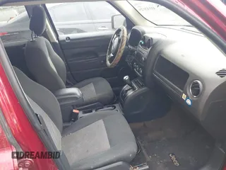 2015 Jeep Patriot Altitude Edition with VIN 1C4NJPBA5FD428486, listed as a IAAI auction lot 41843629 with 135,988 mi miles. Bid and sale history available at carsss.com. Image 5.