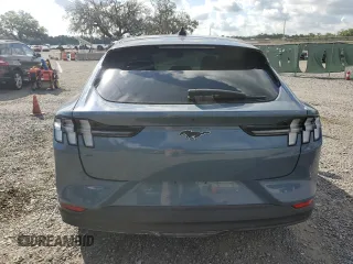2024 Ford Mustang Mach-E Select z VIN 3FMTK1R43RMA07937, wystawiony jako Copart lot #55364915 z przebiegiem Nie podano mil oraz Szkody całkowita. Historia ofert i sprzedaży dostępna na DreamBid. Obrazek 6.