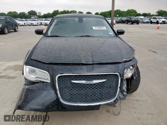 2016 Chrysler 300 Anniversary Edition z VIN 2C3CCAAG7GH308136, wystawiony jako Copart lot #57340815 z przebiegiem 135 788 mil mil oraz Szkoda całkowita • Salvage title. Historia ofert i sprzedaży dostępna na DreamBid. Obrazek 5.
