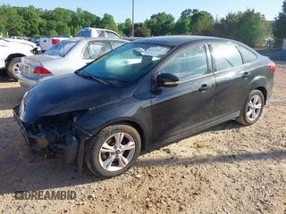 2013 Ford Focus SE z VIN 1FADP3F2XDL311811, wystawiony jako IAAI lot #42127000 z przebiegiem 136 683 mil mil oraz . Historia ofert i sprzedaży dostępna na DreamBid. Obrazek 17.