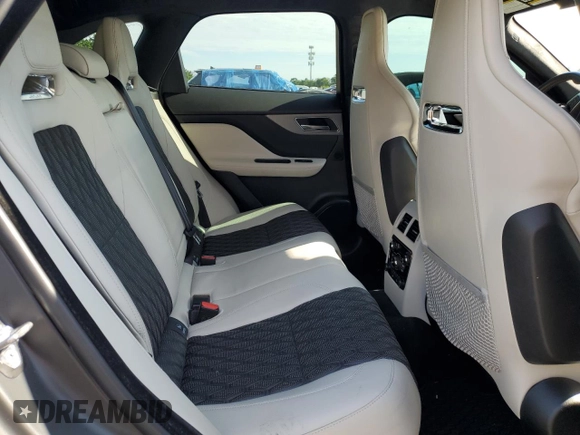 2019 Jaguar F-Pace SVR с VIN SADCZ2EE9KA615117, выставлен на аукционе Copart как лот 63616373 с пробегом 23 489 миль миль и . История ставок и продаж доступна на DreamBid. Изображение 10.