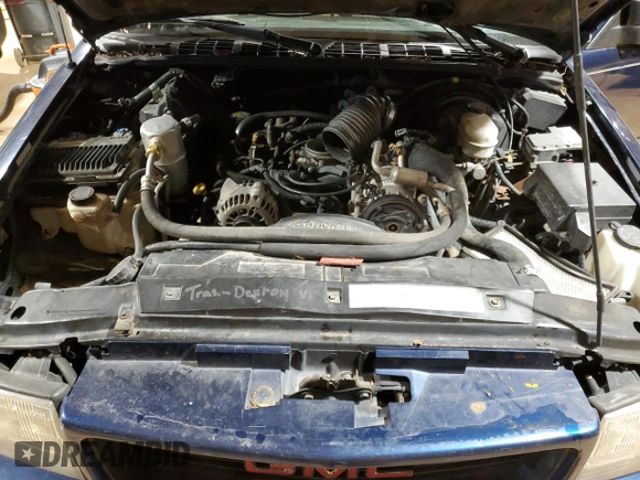 2000 GMC Sonoma SLS with VIN 1GTDT19W2Y8243957, listed as a Copart auction lot 42683455 with 182,447 mi miles and Salvage Title. Bid and sale history available at DreamBid. Image 11.