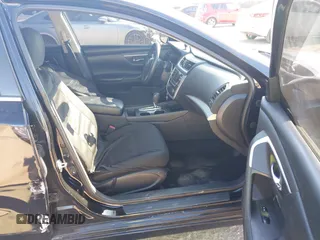2016 Nissan Altima SV with VIN 1N4AL3APXGC160586, listed as a IAAI auction lot 41371038 with 151,382 mi miles and . Bid and sale history available at DreamBid. Image 5.
