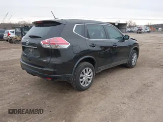 2016 Nissan Rogue S with VIN JN8AT2MV5GW134026, listed as a IAAI auction lot 41364492 with 118,069 mi miles and . Bid and sale history available at carsss.com. Image 4.