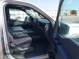 2023 Ford F-150 XL z VIN 1FTEW1CPXPKD29306, wystawiony jako IAAI lot #42616678 z przebiegiem 73 861 mil mil oraz . Historia ofert i sprzedaży dostępna na DreamBid. Obrazek 5.