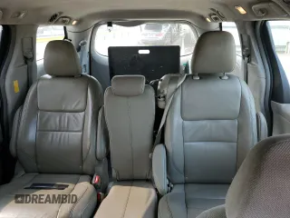 2014 Toyota Sienna L z VIN 5TDZK3DC4ES489028, wystawiony jako Copart lot #59354265 z przebiegiem 196 353 mil mil oraz Czysty tytuł • Clean title. Historia ofert i sprzedaży dostępna na DreamBid. Obrazek 10.