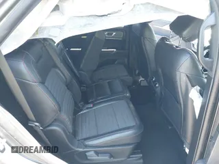 2025 Ford Explorer ST-Line with VIN 1FMUK8KH0SGA40629, listed as a IAAI auction lot 42305808 with 10,078 mi miles and . Bid and sale history available at DreamBid. Image 8.