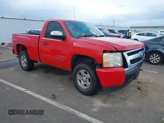 2008 Chevrolet Silverado 1500 Work Truck with VIN 1GCEK14C28Z222007, listed as a IAAI auction lot 41878668 with 186,754 mi miles. Bid and sale history available at carsss.com. Image 1.