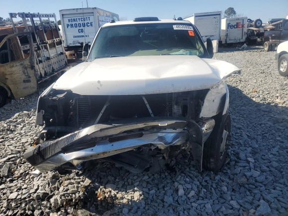 2006 Chevrolet Silverado 3500 DRW LT1 with VIN 1GCJK33D16F189021, listed as a Copart auction lot 48535955 with 402,874 mi miles and Salvage Title. Bid and sale history available at carsss.com. Image 5.