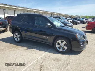 2017 Jeep Compass Sport с VIN 1C4NJCBA8HD124418, выставлен на аукционе Copart как лот 54833855 с пробегом 102 487 миль миль и Списание • Salvage title. История ставок и продаж доступна на DreamBid. Изображение 4.