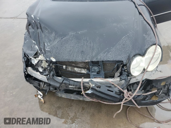 2005 Mercedes-Benz CLK 500 z VIN WDBTJ75J05F138614, wystawiony jako Copart lot #44733355 z przebiegiem 113 866 mil mil oraz Szkoda całkowita • Salvage title. Historia ofert i sprzedaży dostępna na DreamBid. Obrazek 11.