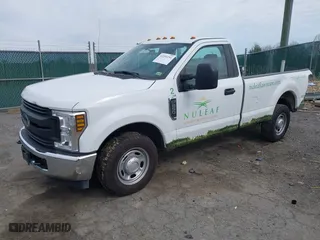 2017 Ford Super Duty F-250 SRW XL with VIN 1FTBF2A63HEB74617, listed as a IAAI auction lot 41595291 with 89,835 mi miles. Bid and sale history available at carsss.com. Image 18.