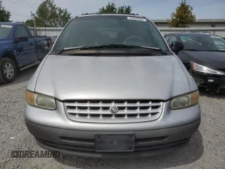 2000 Chrysler Voyager SE z VIN 1C4GJ44G5YB803736, wystawiony jako Copart lot #69868004 z przebiegiem 94 549 mil mil oraz Czysty tytuł • Clean title. Historia ofert i sprzedaży dostępna na DreamBid. Obrazek 5.