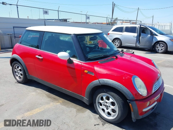 2004 MINI Hardtop with VIN WMWRC33484TC55840, listed as a IAAI auction lot 42088687 with 135,353 mi miles and . Bid and sale history available at DreamBid. Image 1.