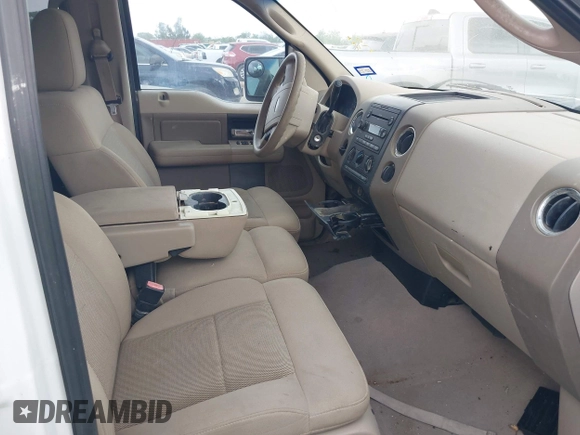 2006 Ford F-150 XLT with VIN 1FTPW12V96FB26374, listed as a IAAI auction lot 41852724 with 206,874 mi miles. Bid and sale history available at carsss.com. Image 5.