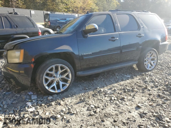2011 Chevrolet Tahoe LT z VIN 1GNSKBE04BR355654, wystawiony jako Copart lot #52417365 z przebiegiem 181 771 mil mil oraz Nie do naprawy • Non repairable. Historia ofert i sprzedaży dostępna na DreamBid. Obrazek 1.