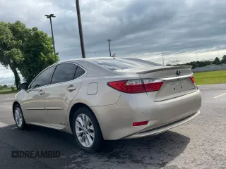 2013 Lexus ES 300h with VIN JTHBW1GGXD2031734, listed as a Copart auction lot 59107325 with 230,929 mi miles and Clean title. Bid and sale history available at DreamBid. Image 3.