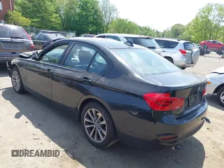 2018 BMW 3 Series 320i xDrive with VIN WBA8A3C5XJA505576, listed as a IAAI auction lot 42248730 with Not provided miles and . Bid and sale history available at DreamBid. Image 3.