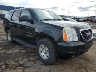 2008 GMC Yukon SLT w/4SB with VIN 1GKFK130X8J126141, listed as a Copart auction lot 51048855 with 174,072 mi miles and Salvage Title. Bid and sale history available at carsss.com. Image 4.