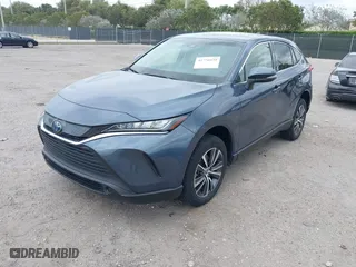 2022 Toyota Venza LE with VIN JTEAAAAH5NJ095986, listed as a IAAI auction lot 41756039 with NaN miles. Bid and sale history available at carsss.com. Image 17.