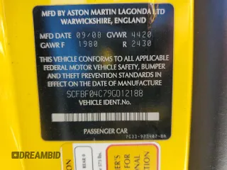 2009 Aston Martin Vantage z VIN SCFBF04C79GD12188, wystawiony jako Copart lot #45348405 z przebiegiem 29 580 mil mil oraz Szkoda całkowita • Salvage title. Historia ofert i sprzedaży dostępna na DreamBid. Obrazek 13.
