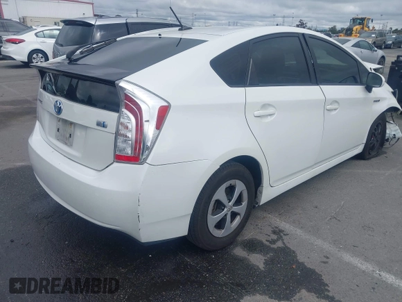 2014 Toyota Prius Four with VIN JTDKN3DU6E0370532, listed as a IAAI auction lot 41786462 with 124,069 mi miles. Bid and sale history available at carsss.com. Image 4.