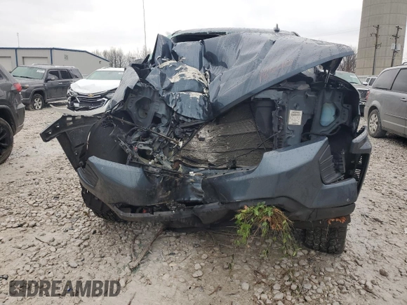 2021 Chevrolet Silverado 1500 RST with VIN 3GCUYEED4MG118640, listed as a Copart auction lot 80879984 with 0 mi miles and Salvage Title. Bid and sale history available at carsss.com. Image 5.