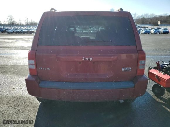 2008 Jeep Patriot Sport with VIN 1J8FF28W08D714415, listed as a Copart auction lot 47040525 with 93,941 mi miles and Clean Title. Bid and sale history available at carsss.com. Image 6.