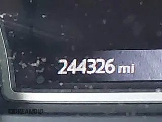 2018 Nissan Pathfinder SL с VIN 5N1DR2MM2JC612941, выставлен на аукционе IAAI как лот 42539448 с пробегом 244 326 миль миль и . История ставок и продаж доступна на DreamBid. Изображение 15.